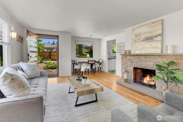 Property photo for 10515 1st Avenue Nw, Seattle photo 3