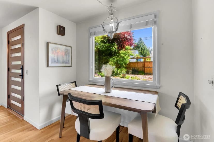 Property photo for 10515 1st Avenue Nw, Seattle photo 12