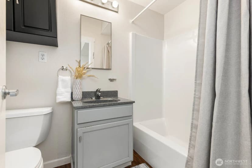 Property photo for 15504 Se 18th Street, Bellevue photo 27