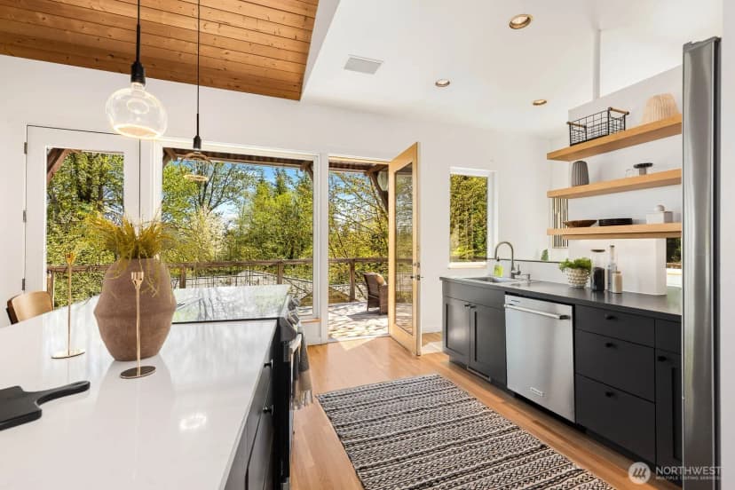 Property photo for 15504 Se 18th Street, Bellevue photo 10