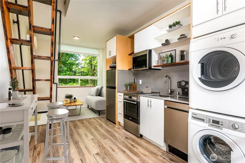 Property photo for 3855 21st Avenue Sw, Seattle photo 6