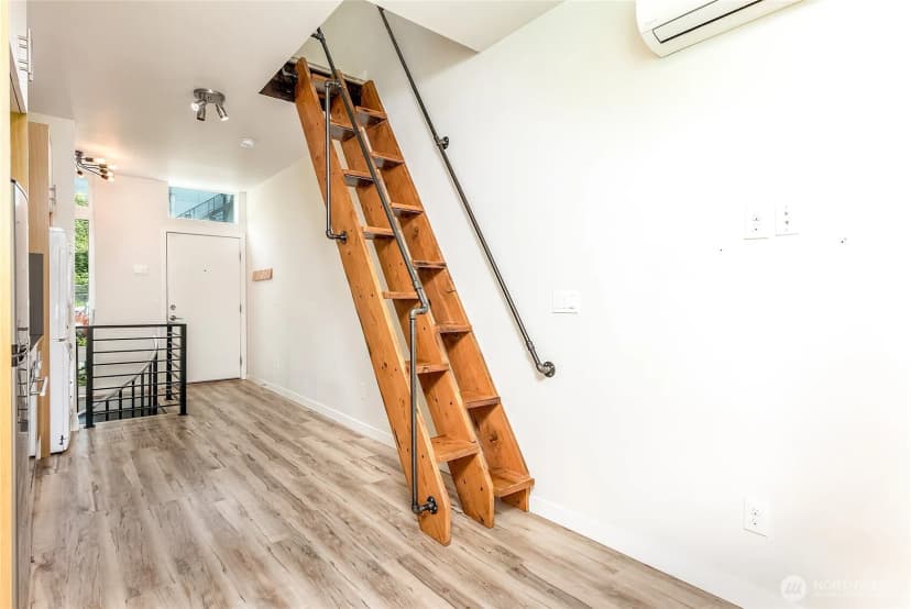 Property photo for 3855 21st Avenue Sw, Seattle photo 10