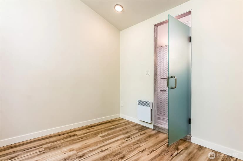 Property photo for 3855 21st Avenue Sw, Seattle photo 16
