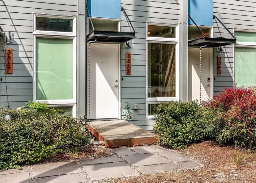 Property photo for 3855 21st Avenue Sw, Seattle