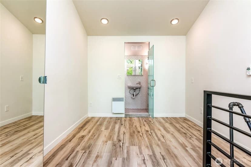 Property photo for 3855 21st Avenue Sw, Seattle photo 14