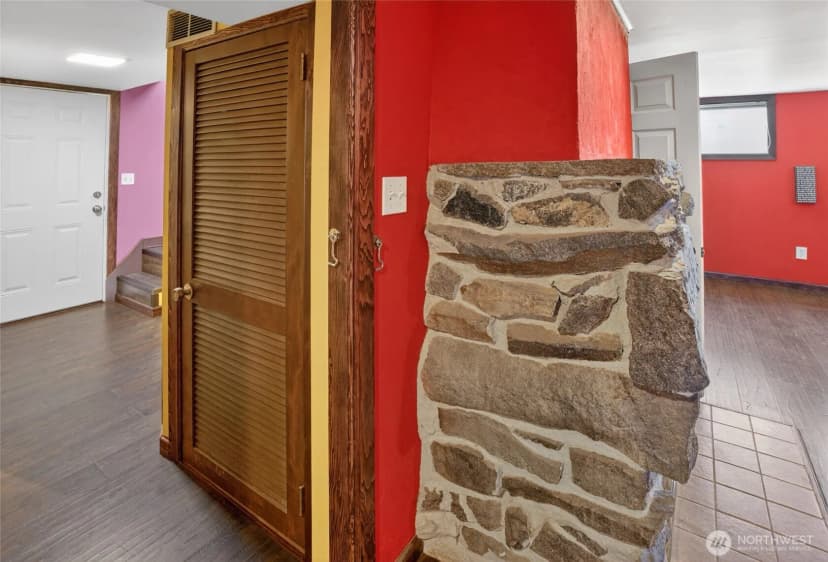 Property photo for 1789 Kok Road, Lynden photo 19