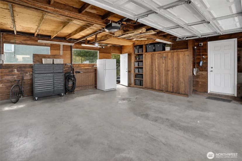 Property photo for 1789 Kok Road, Lynden photo 35