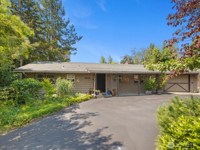 Property photo for 1202 Pine Avenue, Snohomish photo 2