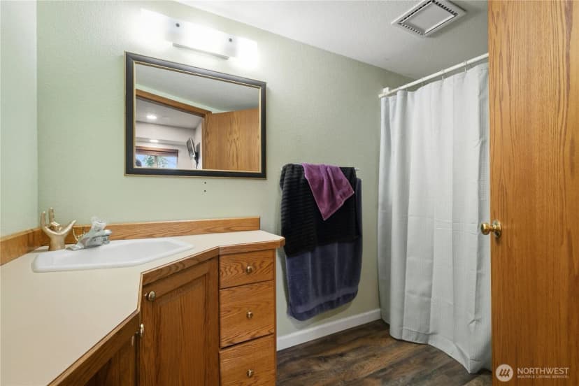 Property photo for 1605 S 80th Avenue, Yakima photo 11