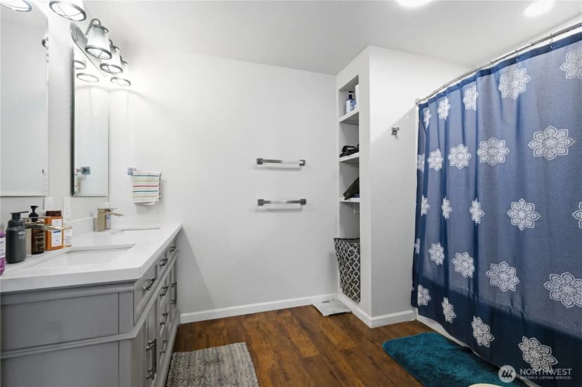 Property photo for 1605 S 80th Avenue, Yakima photo 14