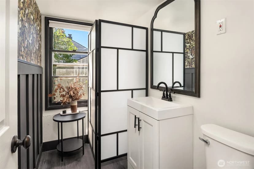 Property photo for 7439 S 116th Place, Seattle photo 13