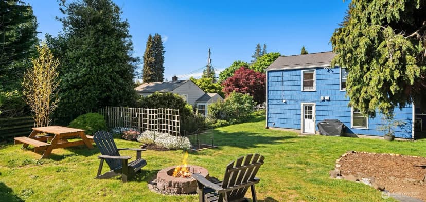 Property photo for 7439 S 116th Place, Seattle photo 15
