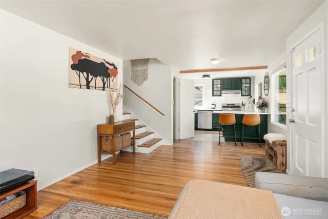 Property photo for 7439 S 116th Place, Seattle photo 3