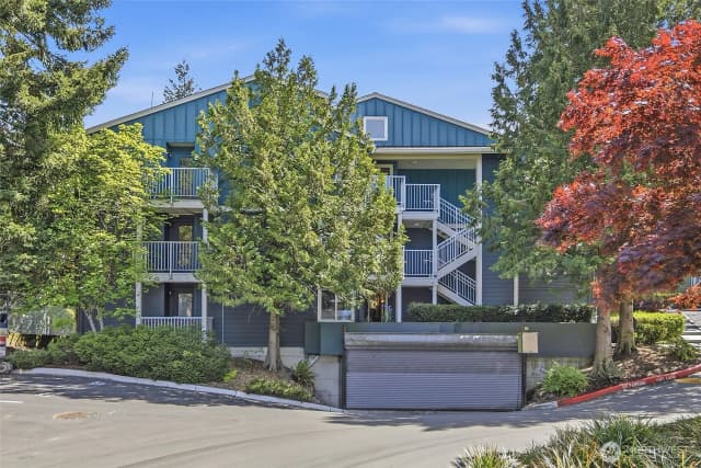Property photo for 300 N 130th Street W #2205, Seattle photo 2