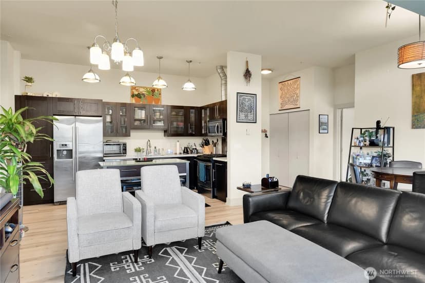 Property photo for 530 Broadway E #328, Seattle photo 4