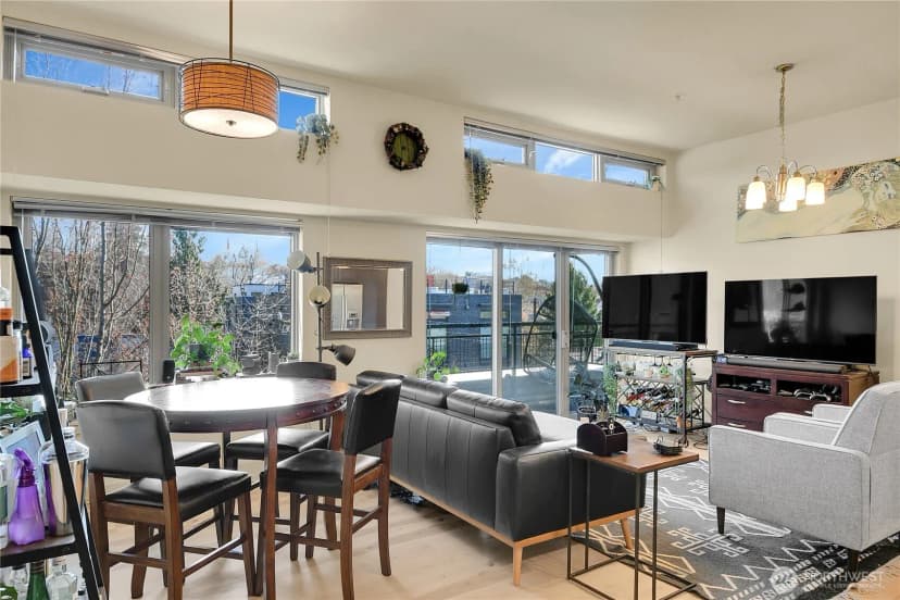 Property photo for 530 Broadway E #328, Seattle photo 2