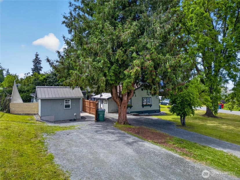 Property photo for 501 35th Street, Anacortes photo 7