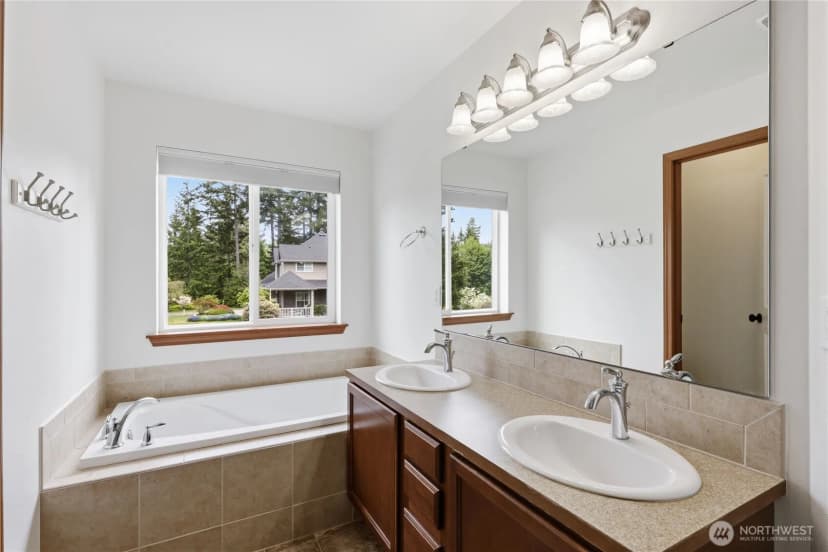 Property photo for 7260 Alpenview Place Nw, Seabeck photo 21
