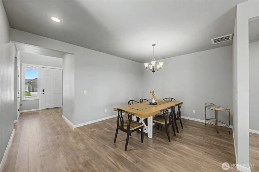 Property photo for 738 I Street Ne, Quincy photo 28