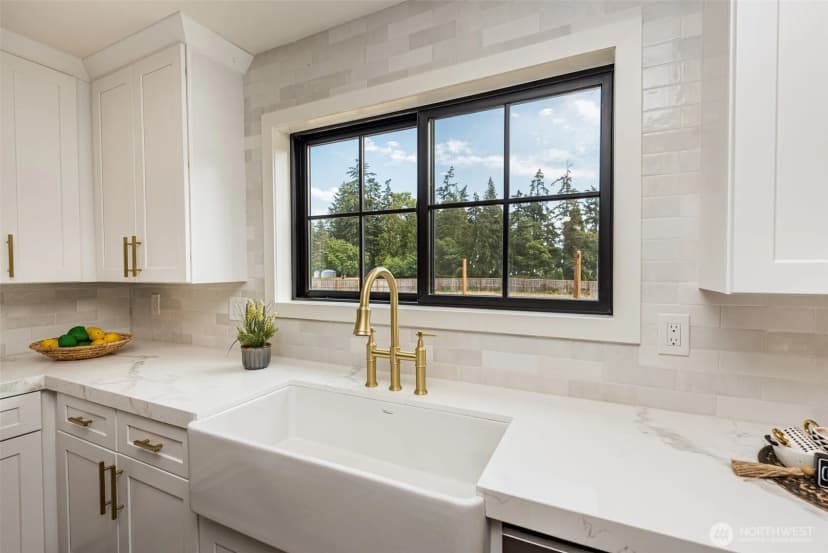 Property photo for 1725 Woodcock Road, Sequim photo 8