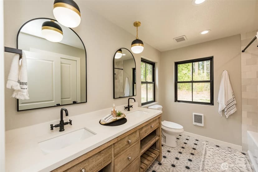 Property photo for 1725 Woodcock Road, Sequim photo 28