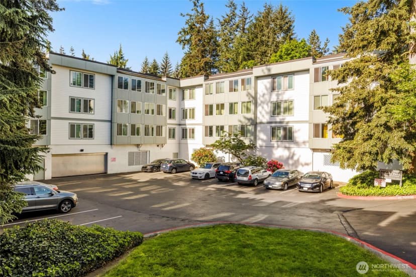 Property photo for 13717 Linden Avenue N #221, Seattle photo 4