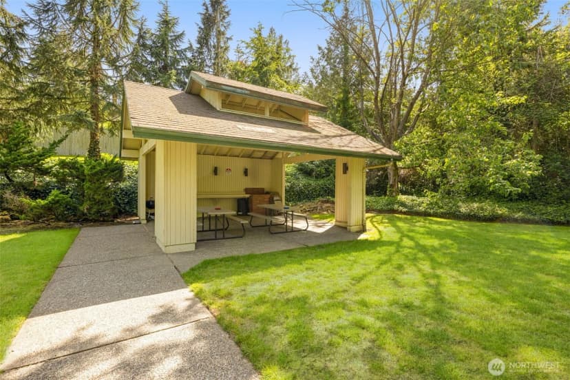 Property photo for 13717 Linden Avenue N #221, Seattle photo 23