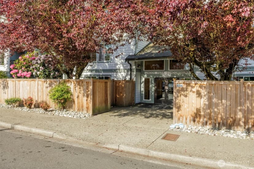 Property photo for 13717 Linden Avenue N #221, Seattle photo 7