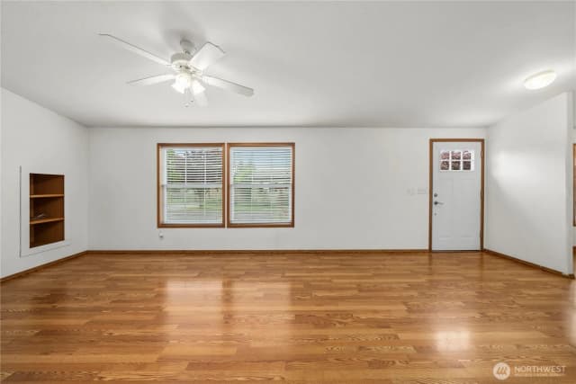 Property photo for 337 Redwood Street, Enumclaw photo 5