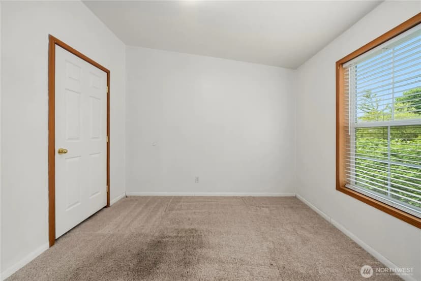 Property photo for 337 Redwood Street, Enumclaw photo 24