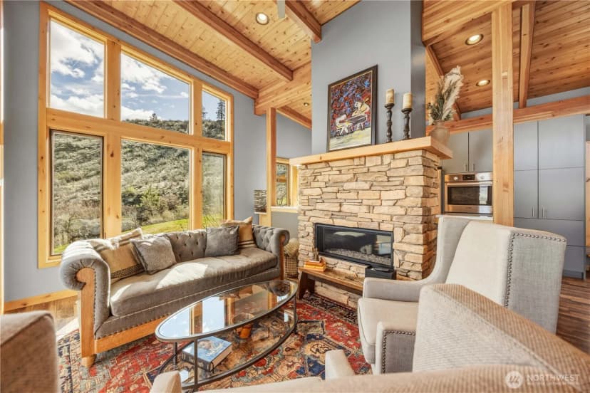 Property photo for 111 Hawks Meadow Road, Chelan photo 18