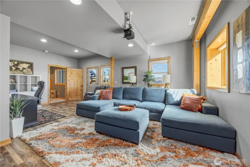 Property photo for 111 Hawks Meadow Road, Chelan photo 35