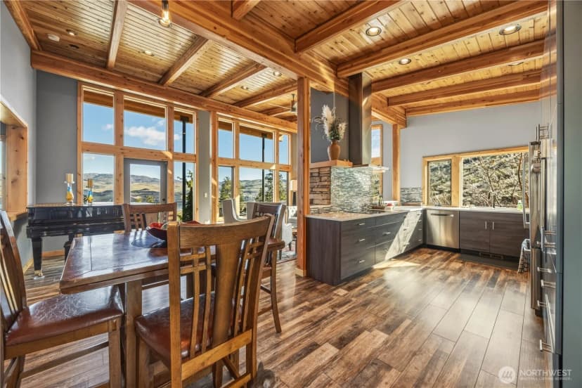Property photo for 111 Hawks Meadow Road, Chelan photo 12