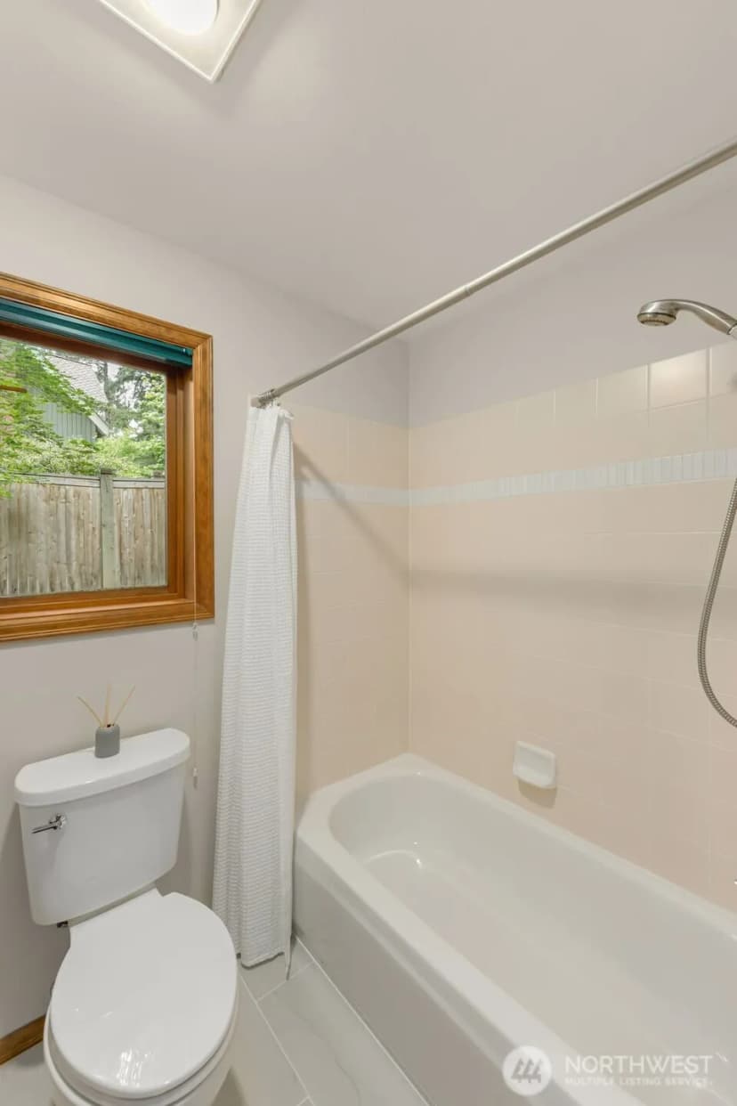 Property photo for 19619 Ne 129th Way, Woodinville photo 28