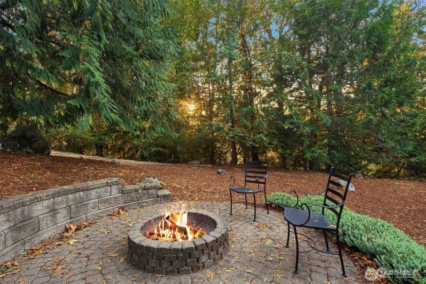 Property photo for 25935 Se 235th Way, Maple Valley photo 37