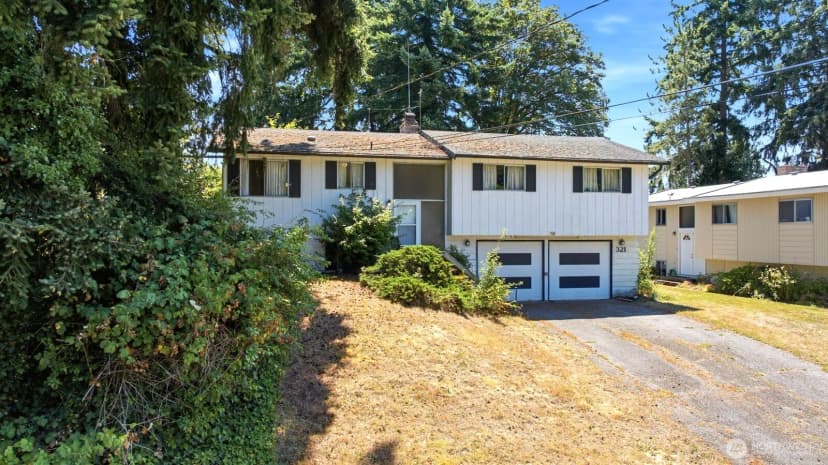 Property photo for 321 11th Place, Kirkland photo 8