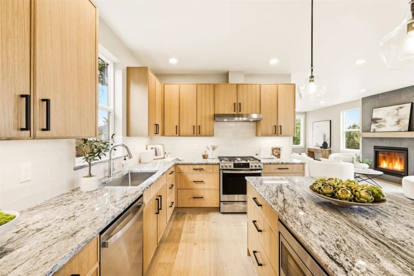 Property photo for 10202 44th Avenue Sw, Seattle photo 17
