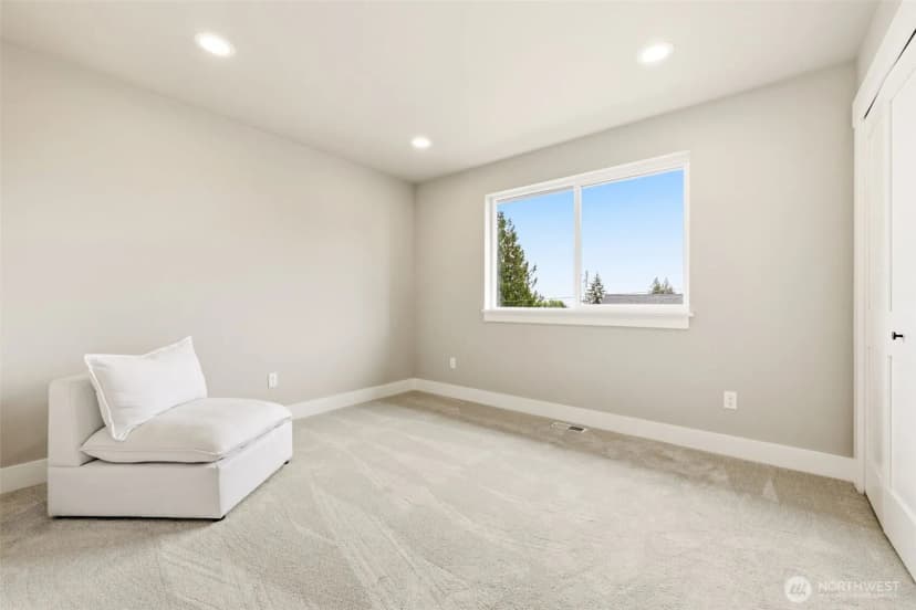 Property photo for 10202 44th Avenue Sw, Seattle photo 30