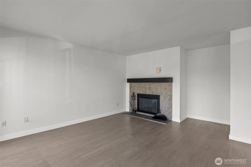 Property photo for 601 S 227th Street #205n, Des Moines photo 6