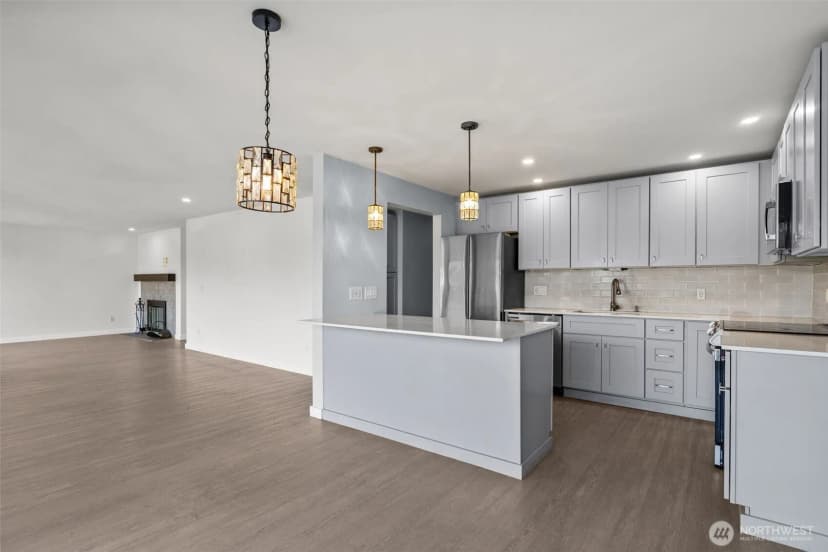 Property photo for 601 S 227th Street #205n, Des Moines photo 11