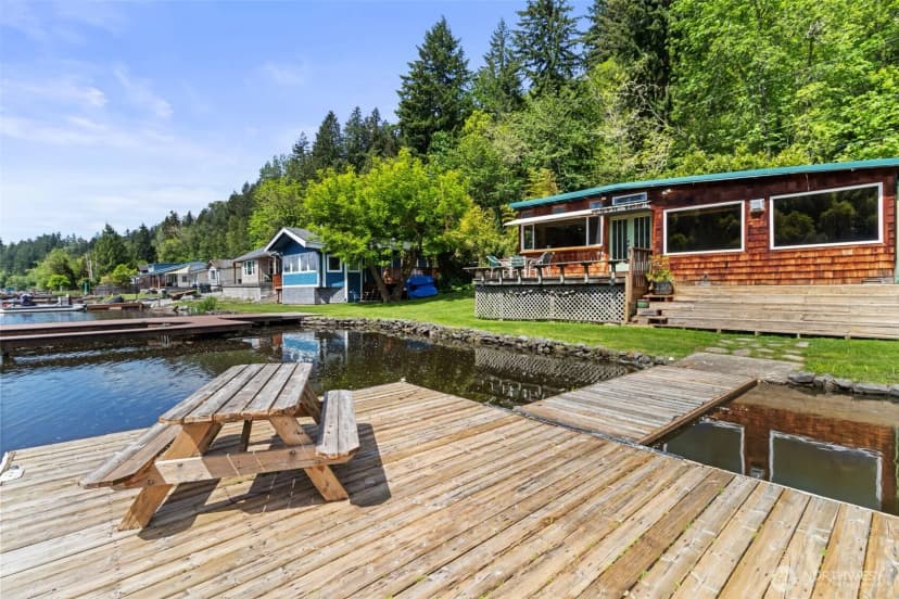 Property photo for 38509 Orville Road E, Eatonville photo 2
