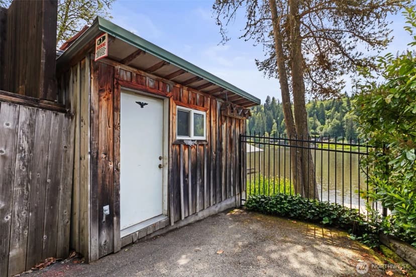 Property photo for 38509 Orville Road E, Eatonville photo 24