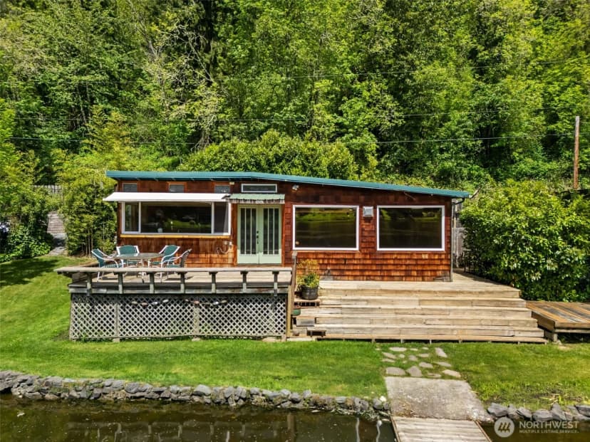 Property photo for 38509 Orville Road E, Eatonville photo 3
