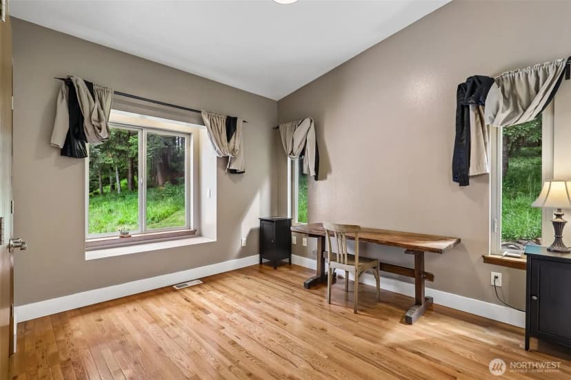 Property photo for 873 Mountain View Road, Kalama photo 27