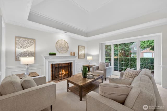 Property photo for 12610 Ne 68th Place, Kirkland photo 5