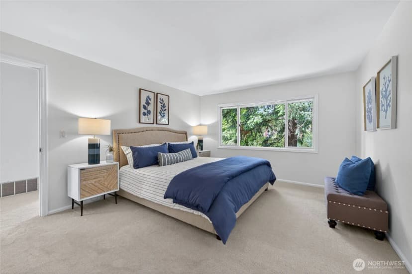 Property photo for 12610 Ne 68th Place, Kirkland photo 22