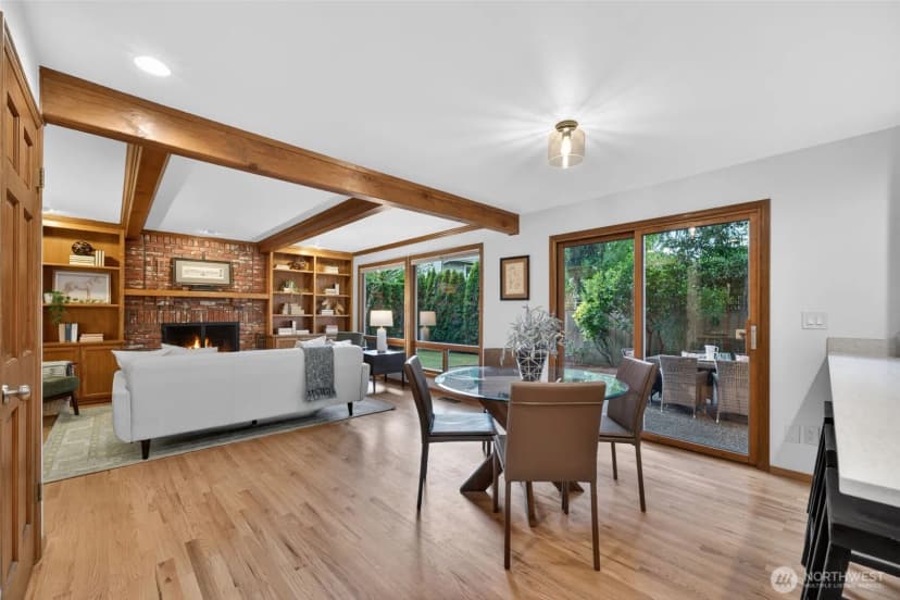 Property photo for 12610 Ne 68th Place, Kirkland photo 16