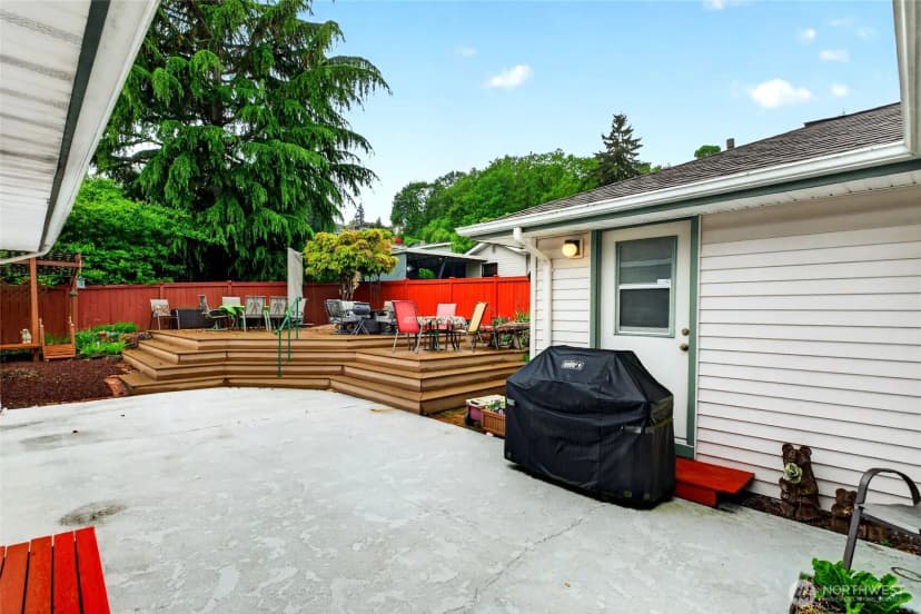 Property photo for 8035 S 116th Street, Seattle photo 24