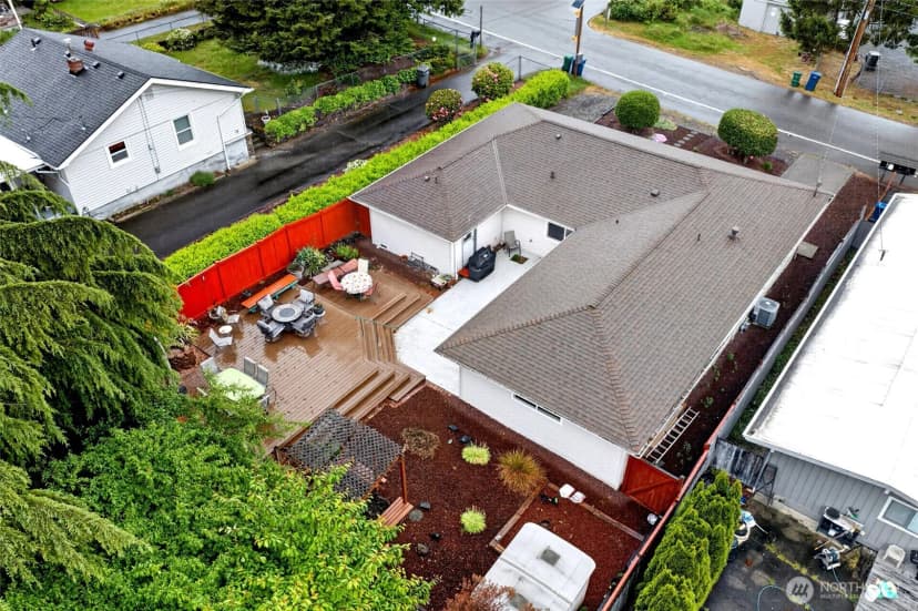 Property photo for 8035 S 116th Street, Seattle photo 6