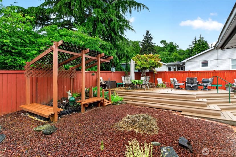 Property photo for 8035 S 116th Street, Seattle photo 29